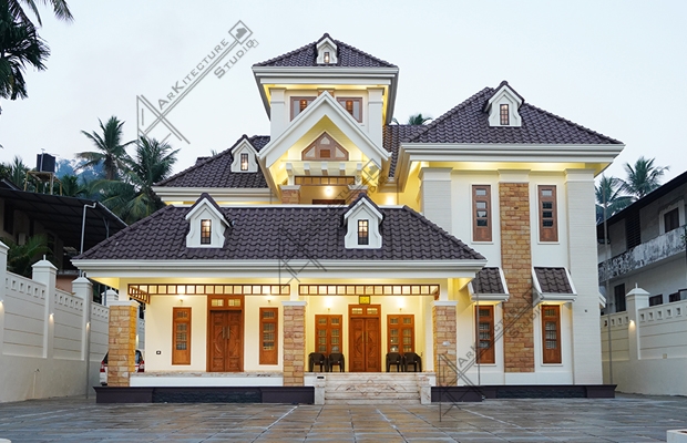 RESIDENCE AT VADAKARA, KOZHIKODE.